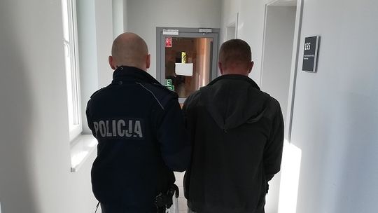 Policja z Pruszcza Gdańskiego zatrzymała podejrzanych o kradzież z włamaniem