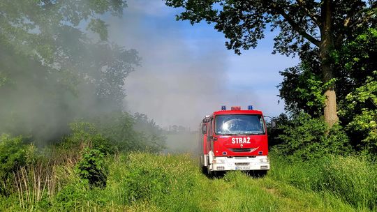 Pożar słomy w Cedrach Wielkich