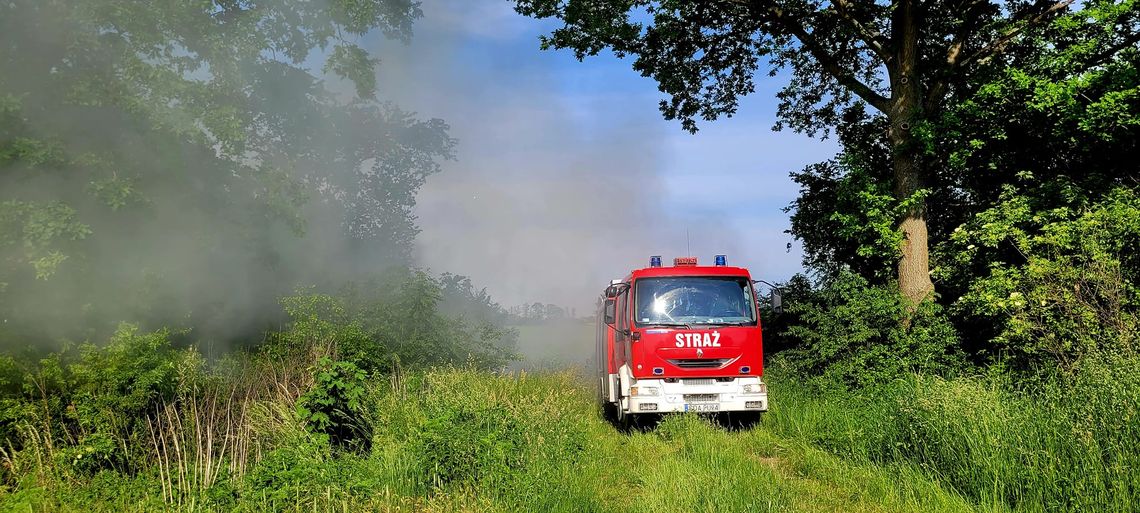 Pożar słomy w Cedrach Wielkich