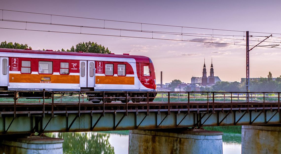 Zarząd dogadał się ze związkowcami. Nie będzie strajku na kolei