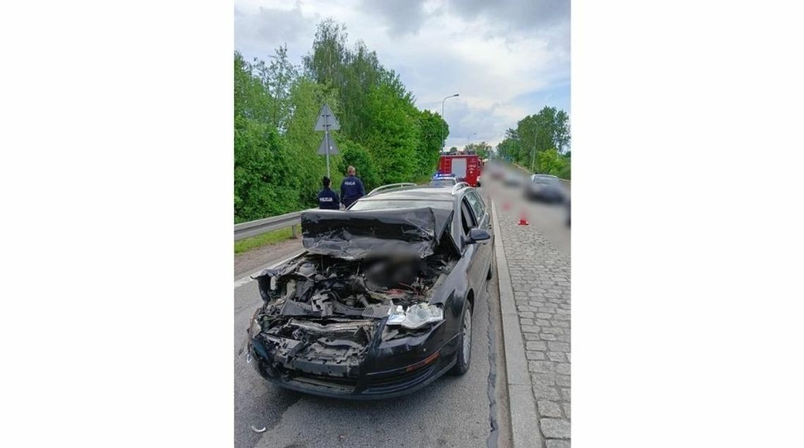 Wypadek drogowy z udziałem 3 samochodów w Cieplewie